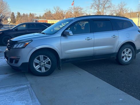 Used 2013 Chevrolet Traverse LT image 1