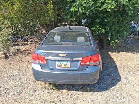 Used 2012 Chevrolet Cruze LS w/ Connectivity Package FWD image 2