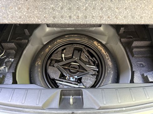 Used 2017 Subaru Forester 2.5i Premium w/ All-Weather Package image 22