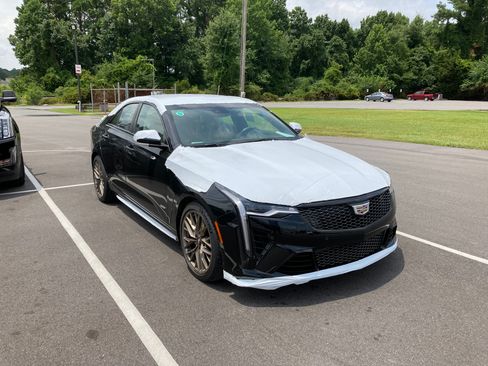 Used 2022 Cadillac CT4 V Blackwing w/ Technology Package RWD image 4