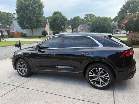 Used 2021 Audi Q8 Premium Plus AWD/4WD image 5
