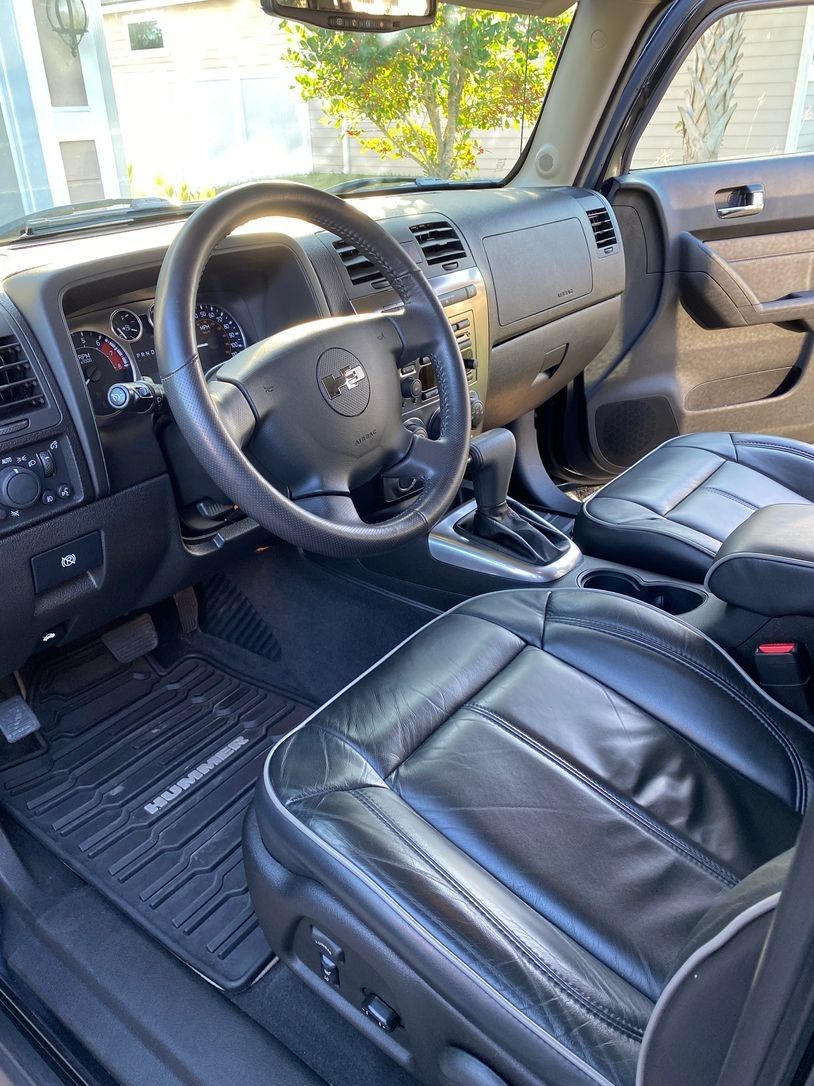 Used 2009 HUMMER H3T Luxury AWD/4WD image 9