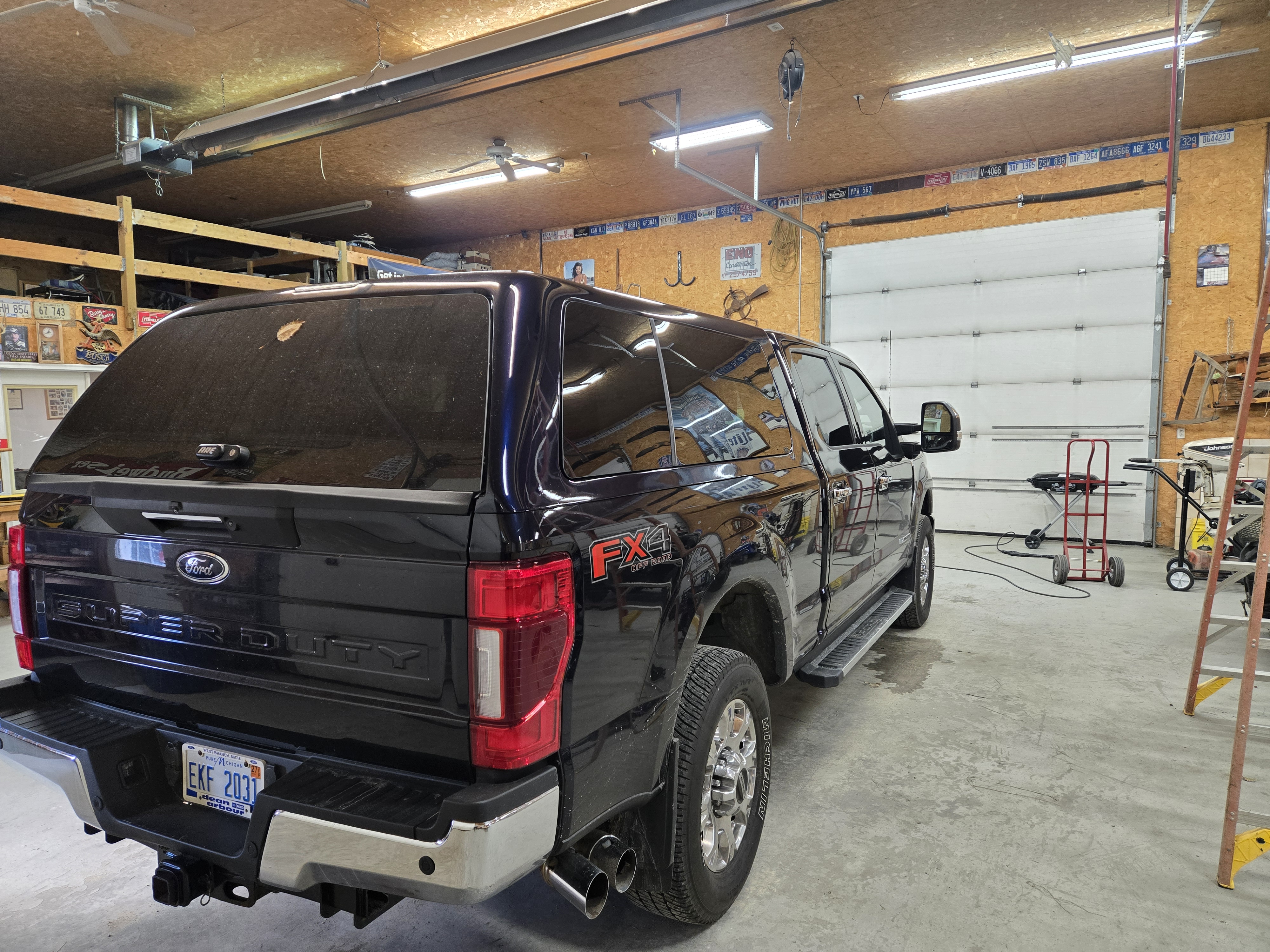 Used 2022 Ford F350 Lariat w/ Lariat Ultimate Package AWD/4WD image 10