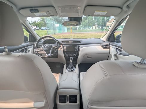 Used 2020 Nissan Rogue Sport SL AWD/4WD image 17