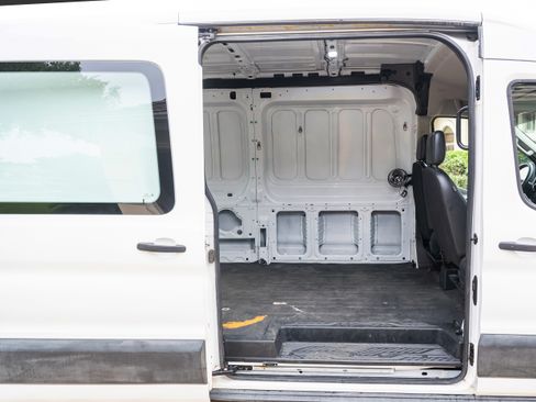 Used 2020 Ford Transit 250 Medium Roof w/ Load Area Protection Package image 6