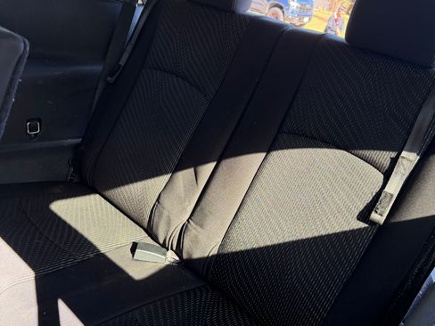 Used 2014 Dodge Journey SXT w/ Flexible Seating Group image 10