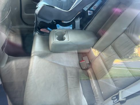 Used 2011 Honda Accord EX-L image 3