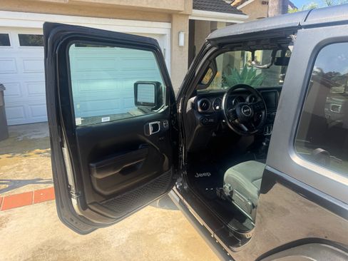 Used 2021 Jeep Wrangler Sport image 10