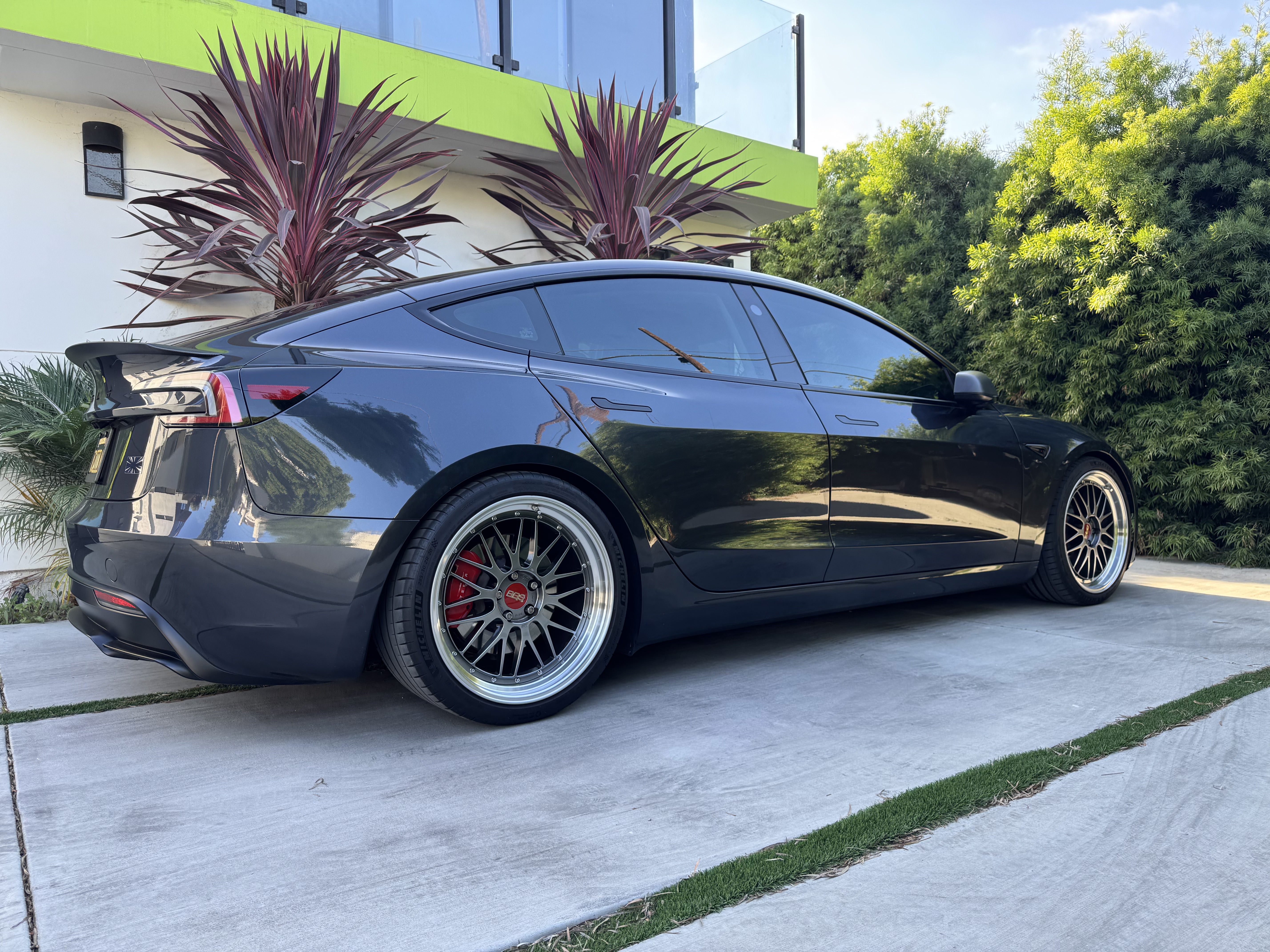 Used 2024 Tesla Model 3 Performance AWD/4WD image 4