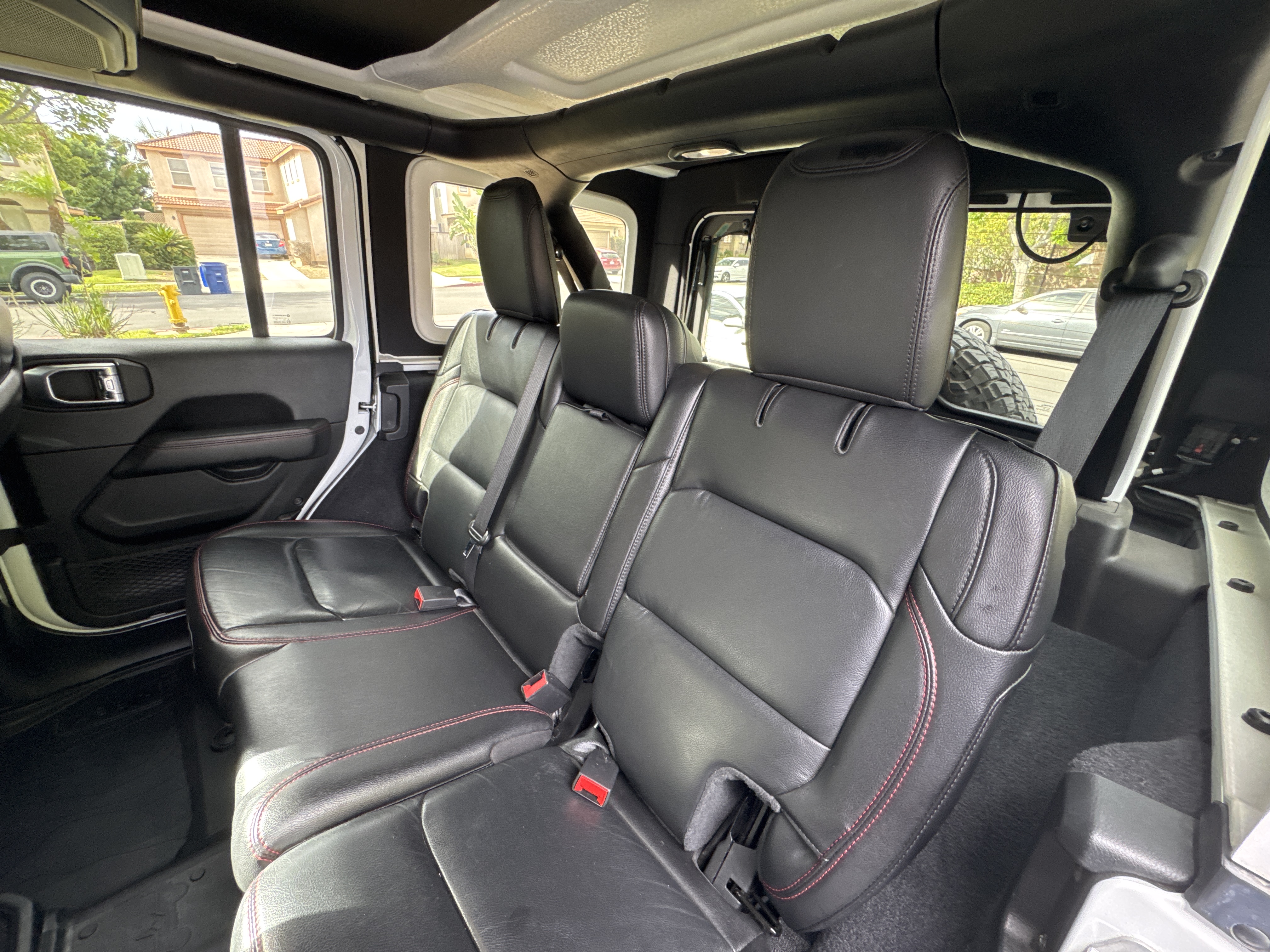 Used 2021 Jeep Wrangler Unlimited Rubicon AWD/4WD image 12
