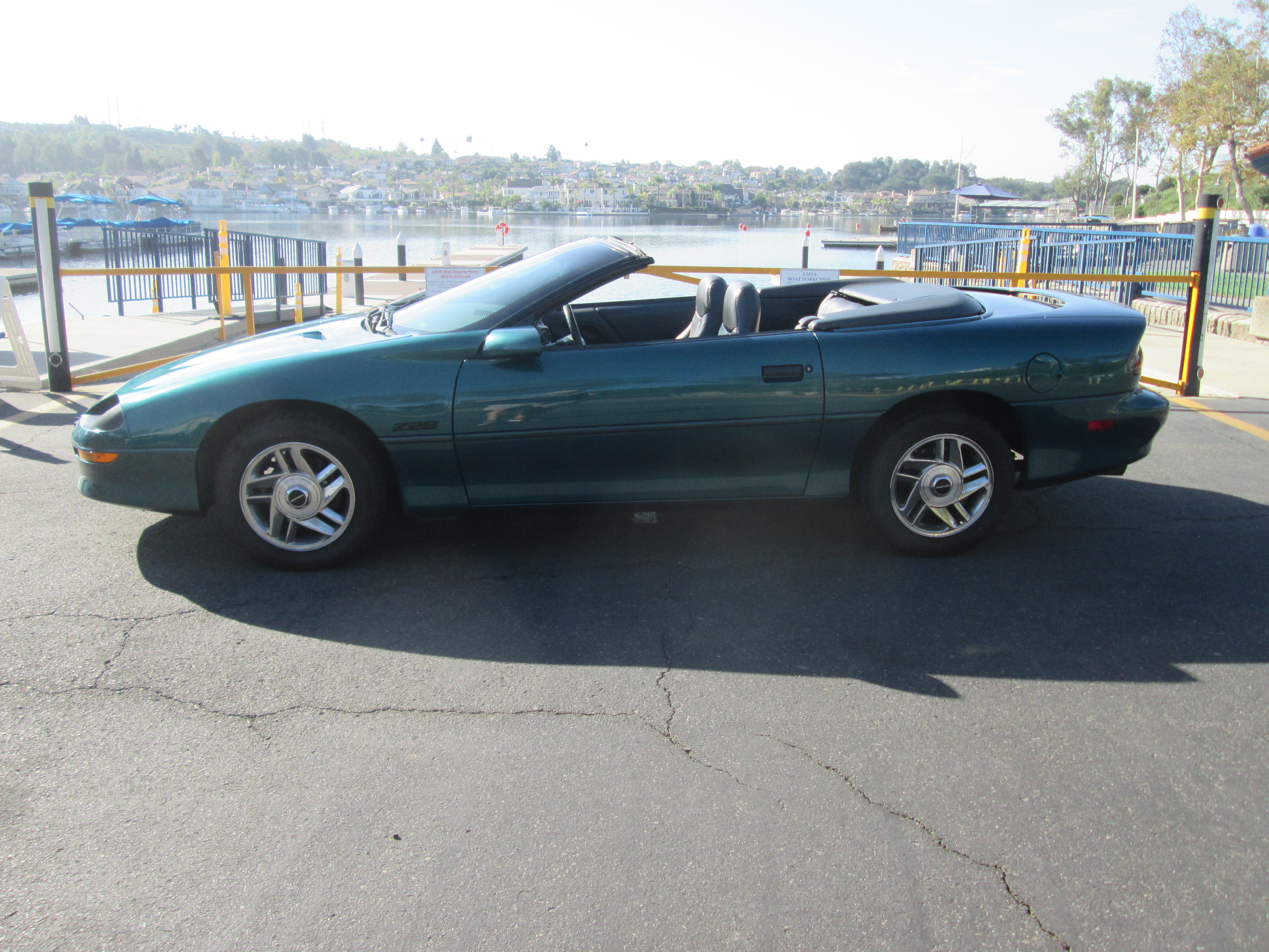 Used 1995 Chevrolet Camaro Z28 RWD image 1