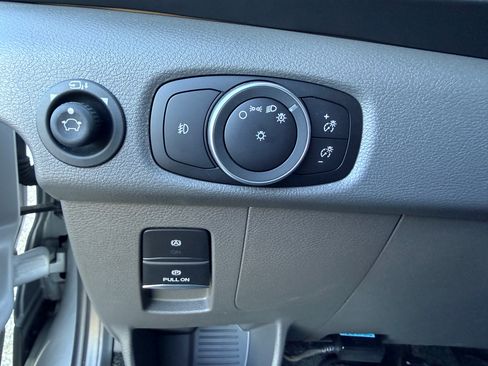 Used 2024 Ford Transit 250 148 Medium Roof Extended AWD image 32