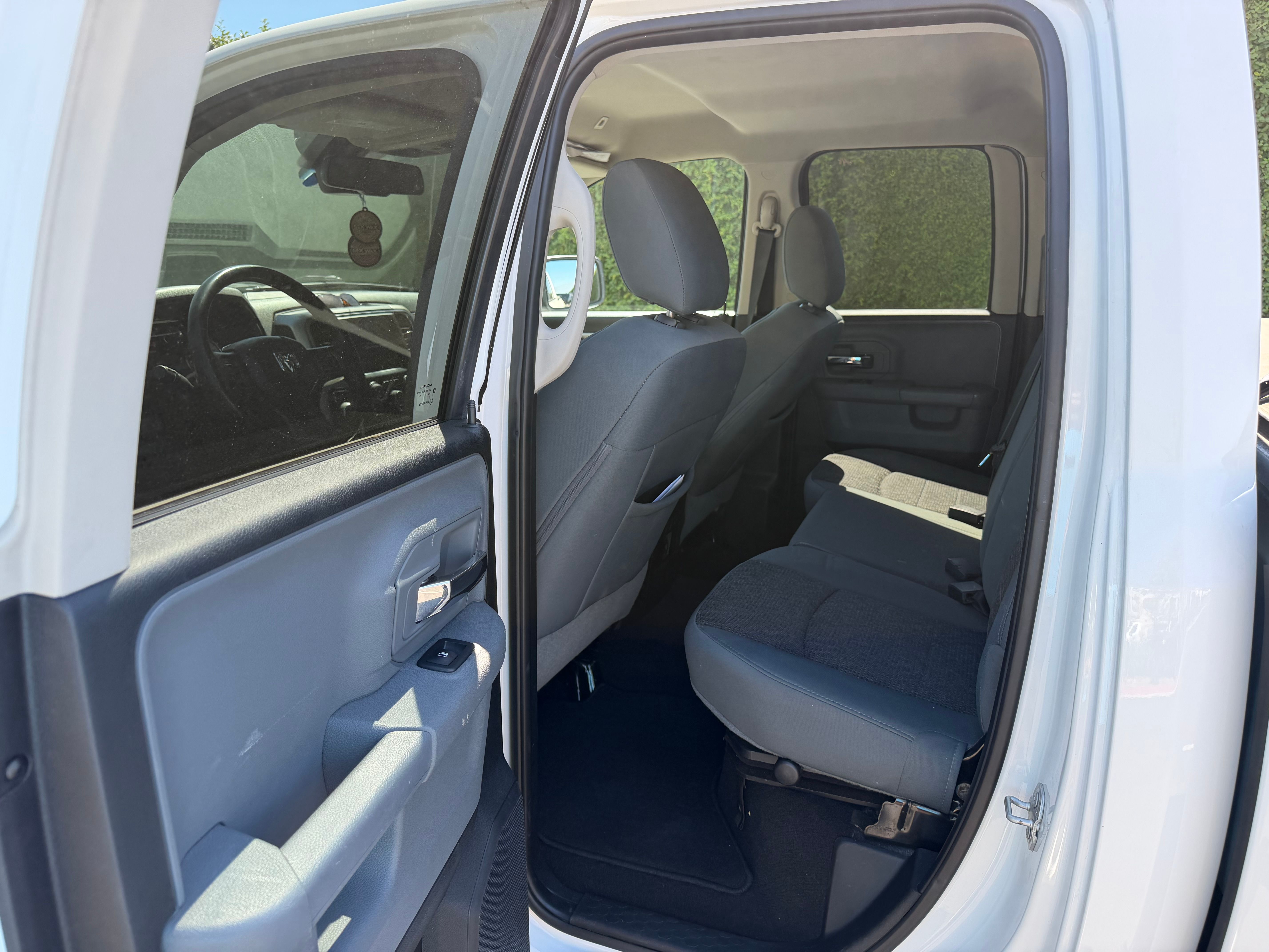 Used 2018 RAM 1500 Big Horn AWD/4WD image 11