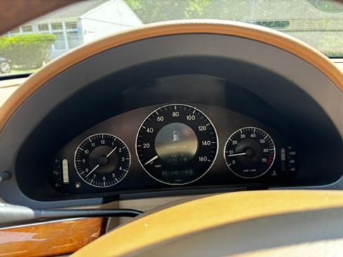 Used 2007 Mercedes-Benz E 350 4MATIC Wagon image 16