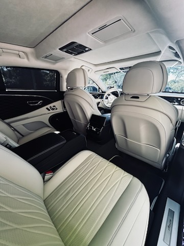 Used 2024 Bentley Flying Spur Plug-In Hybrid AWD/4WD image 9