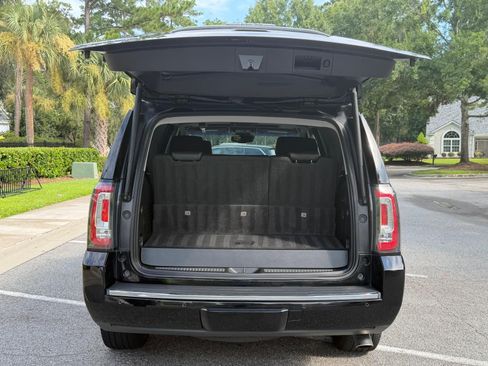 Used 2018 GMC Yukon Denali w/ Denali Ultimate Package RWD image 15
