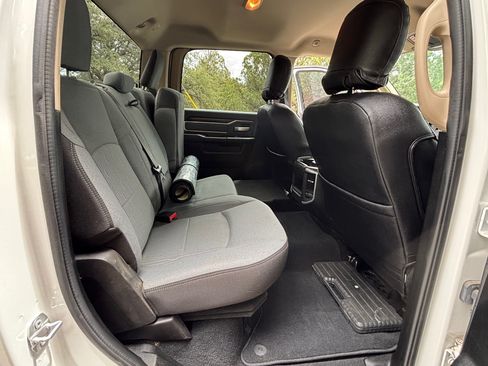Used 2019 RAM 2500 Big Horn AWD/4WD image 15