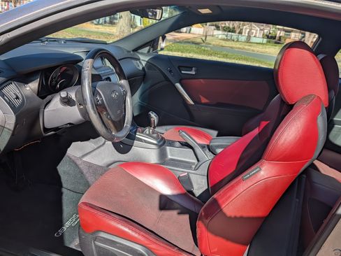 Used 2013 Hyundai Genesis 2.0T image 14