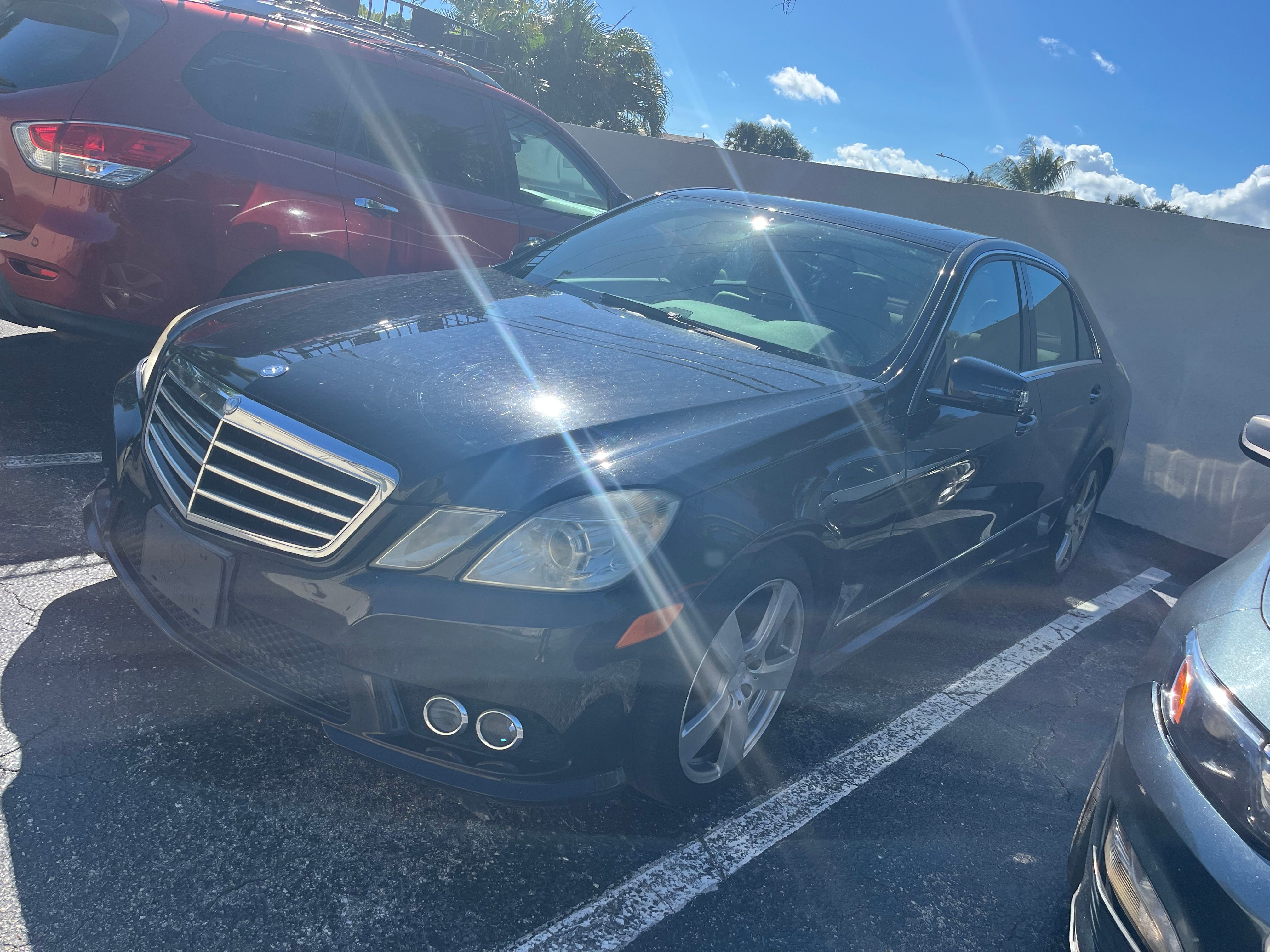 Used 2010 Mercedes-Benz E 350 Sedan image 2