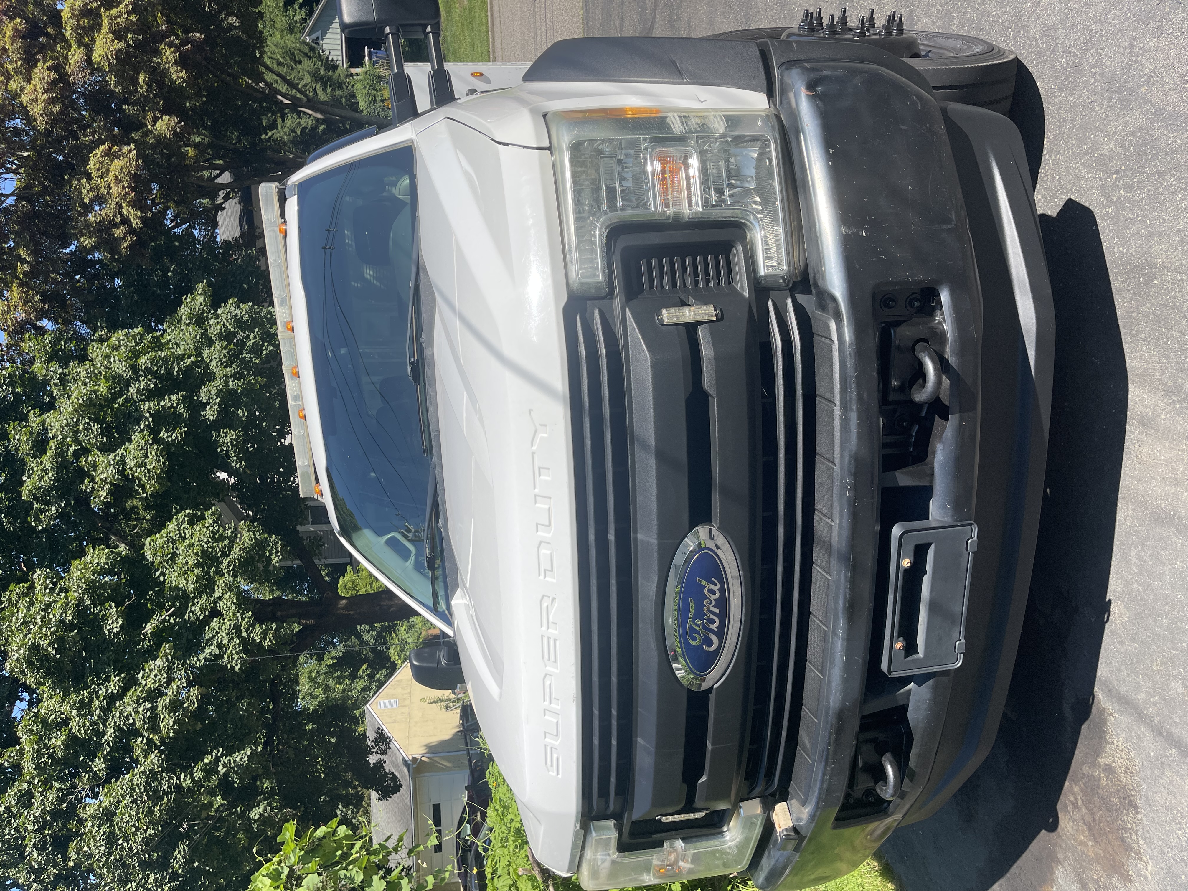 Used 2017 Ford F550 4x4 SuperCab Super Duty image 2