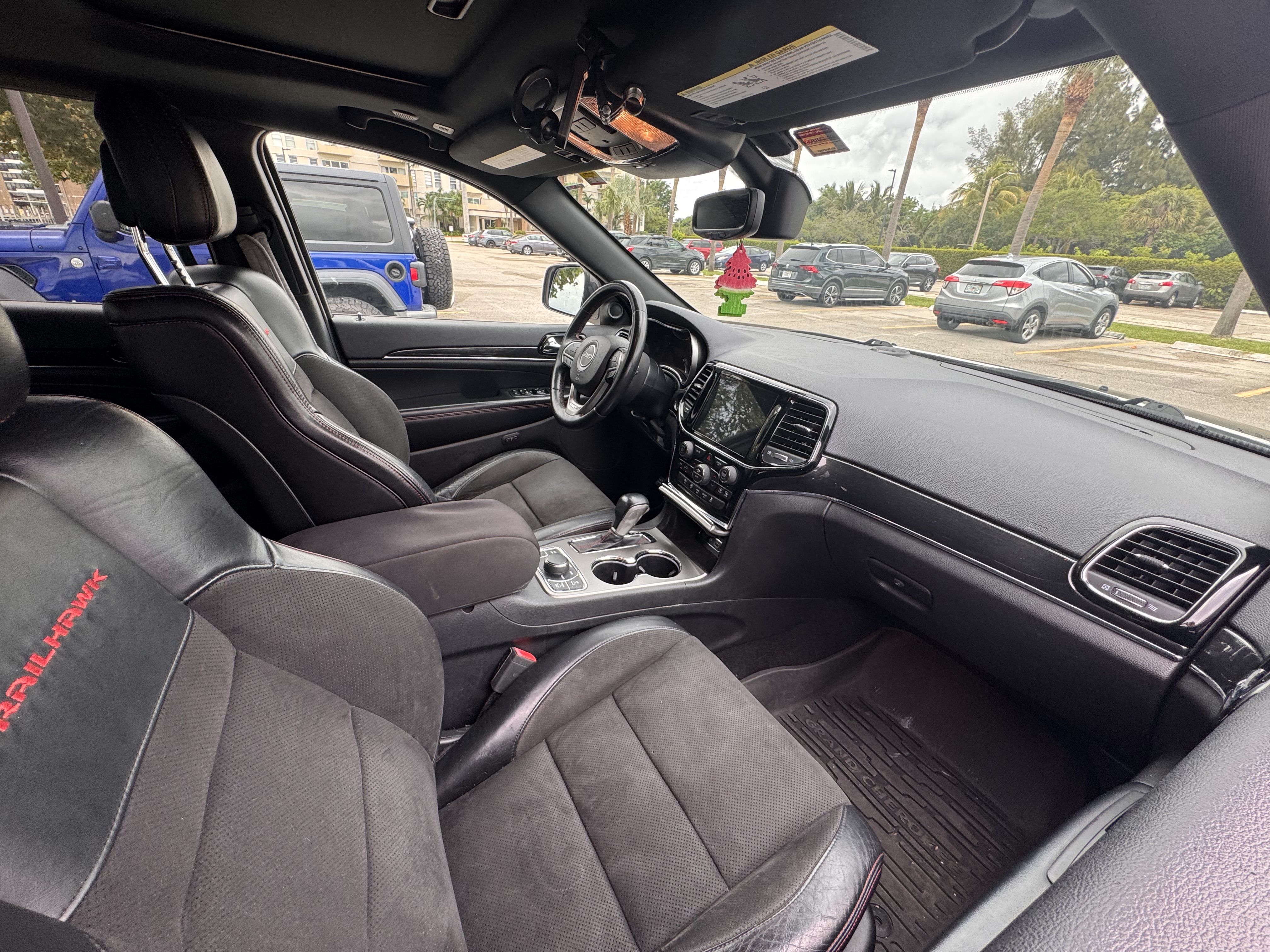 Used 2019 Jeep Grand Cherokee Trailhawk AWD/4WD image 14