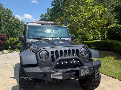 Used 2014 Jeep Wrangler Unlimited Sport w/ Quick Order Package 24S AWD/4WD image 1