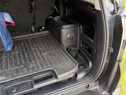 Used 2020 Toyota 4Runner SR5 Premium image 9