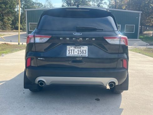 Used 2022 Ford Escape SEL image 6