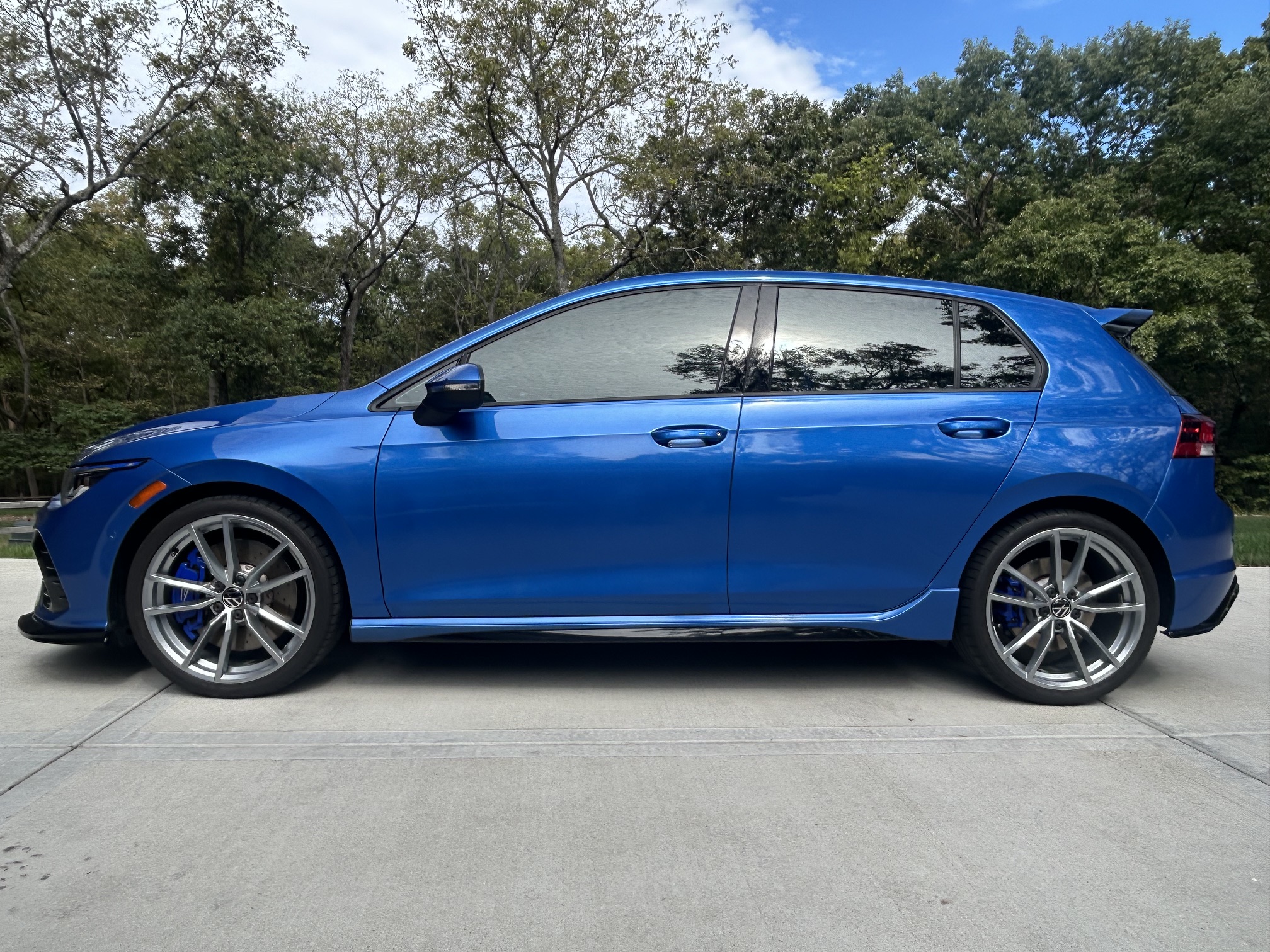 Used 2024 Volkswagen Golf R AWD/4WD image 9