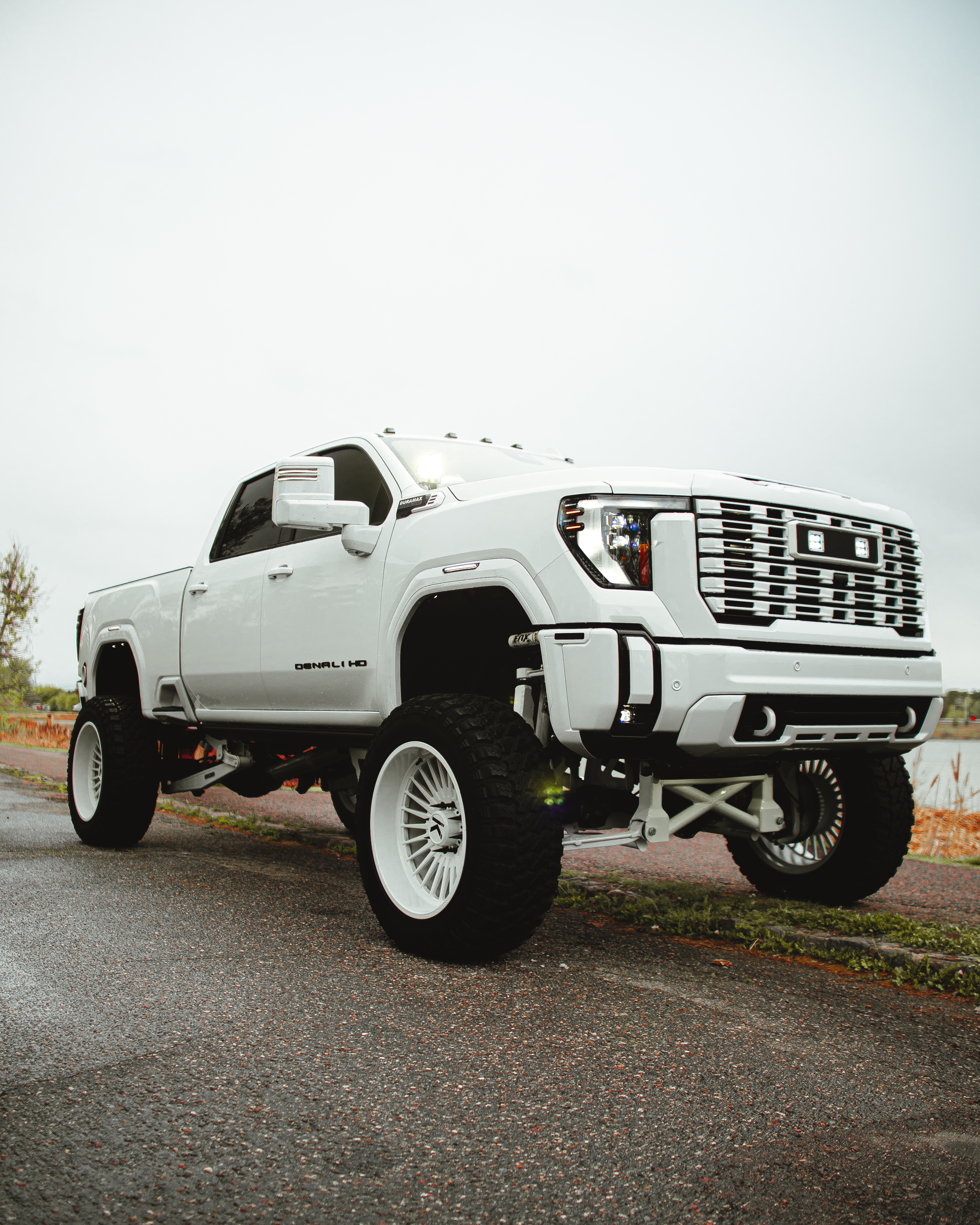 Used 2026 GMC Sierra 2500 Denali w/ Denali Reserve Package AWD/4WD image 10
