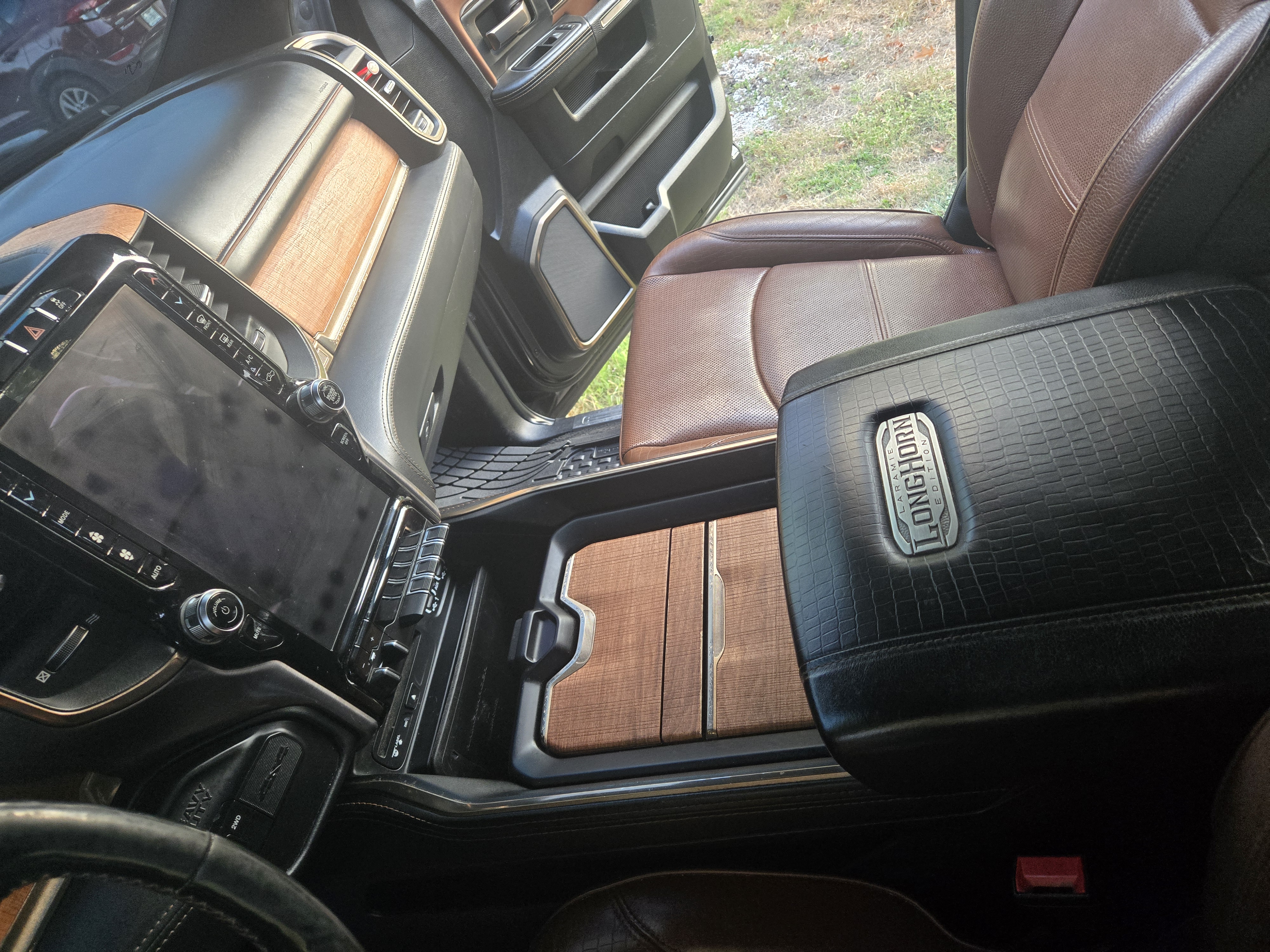 Used 2019 RAM 2500 Limited AWD/4WD image 11