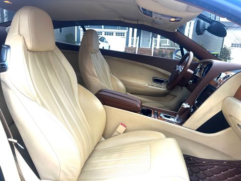 Used 2012 Bentley Continental GT image 11