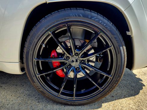 Used 2018 Jeep Grand Cherokee Trackhawk image 8