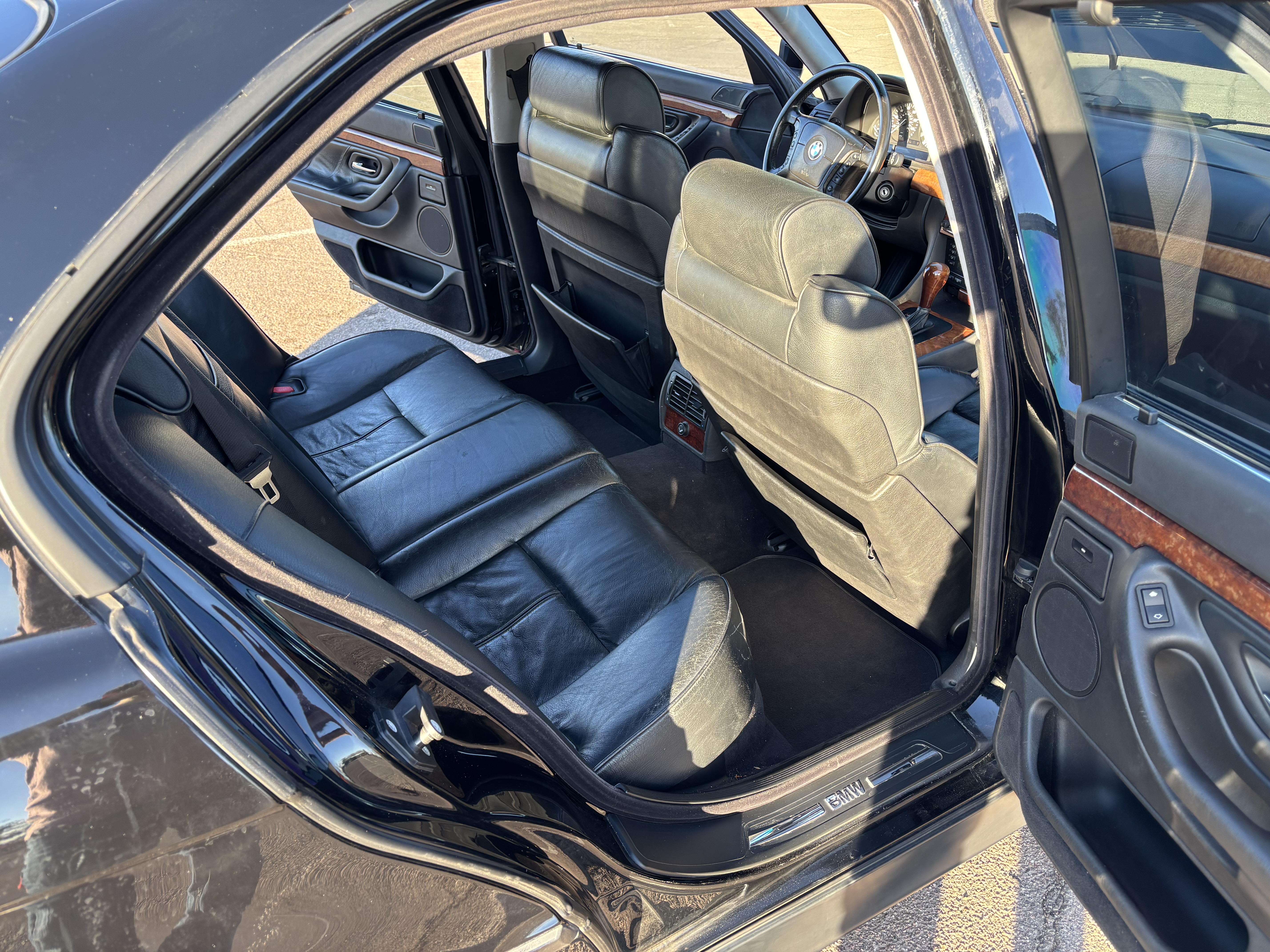 Used 2000 BMW 740i RWD image 11