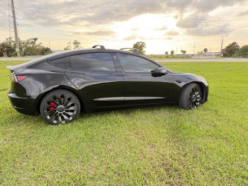 Used 2021 Tesla Model 3 Performance image 6