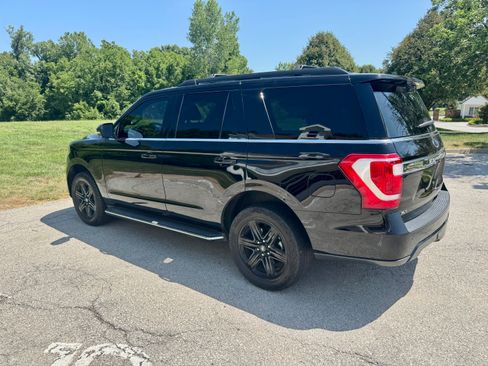 Used 2021 Ford Expedition XLT AWD/4WD image 8