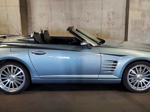 Used 2005 Chrysler Crossfire Limited image 12