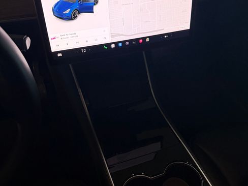 Used 2020 Tesla Model Y Long Range image 14