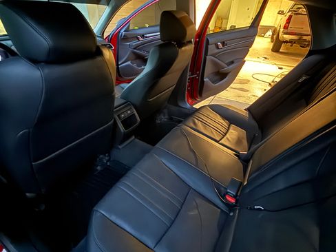 Used 2021 Honda Accord Sport Special Edition image 13