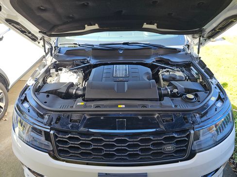Used 2018 Land Rover Range Rover Sport Supercharged AWD/4WD image 15