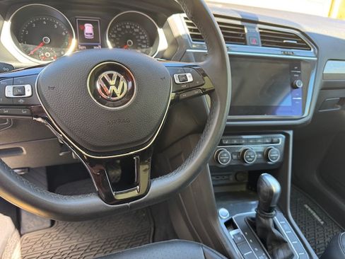 Used 2020 Volkswagen Tiguan S FWD image 15