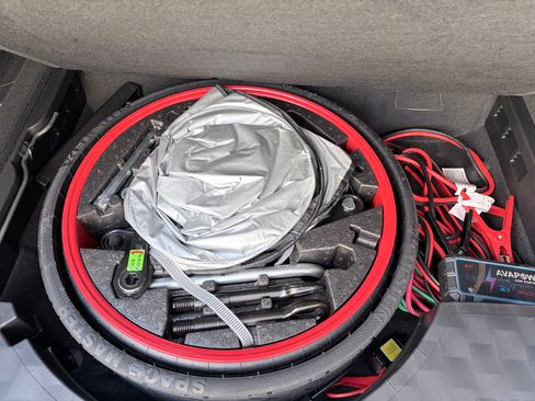 Used 2021 Porsche Cayenne S image 23