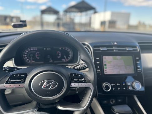 Used 2022 Hyundai Tucson SE image 14