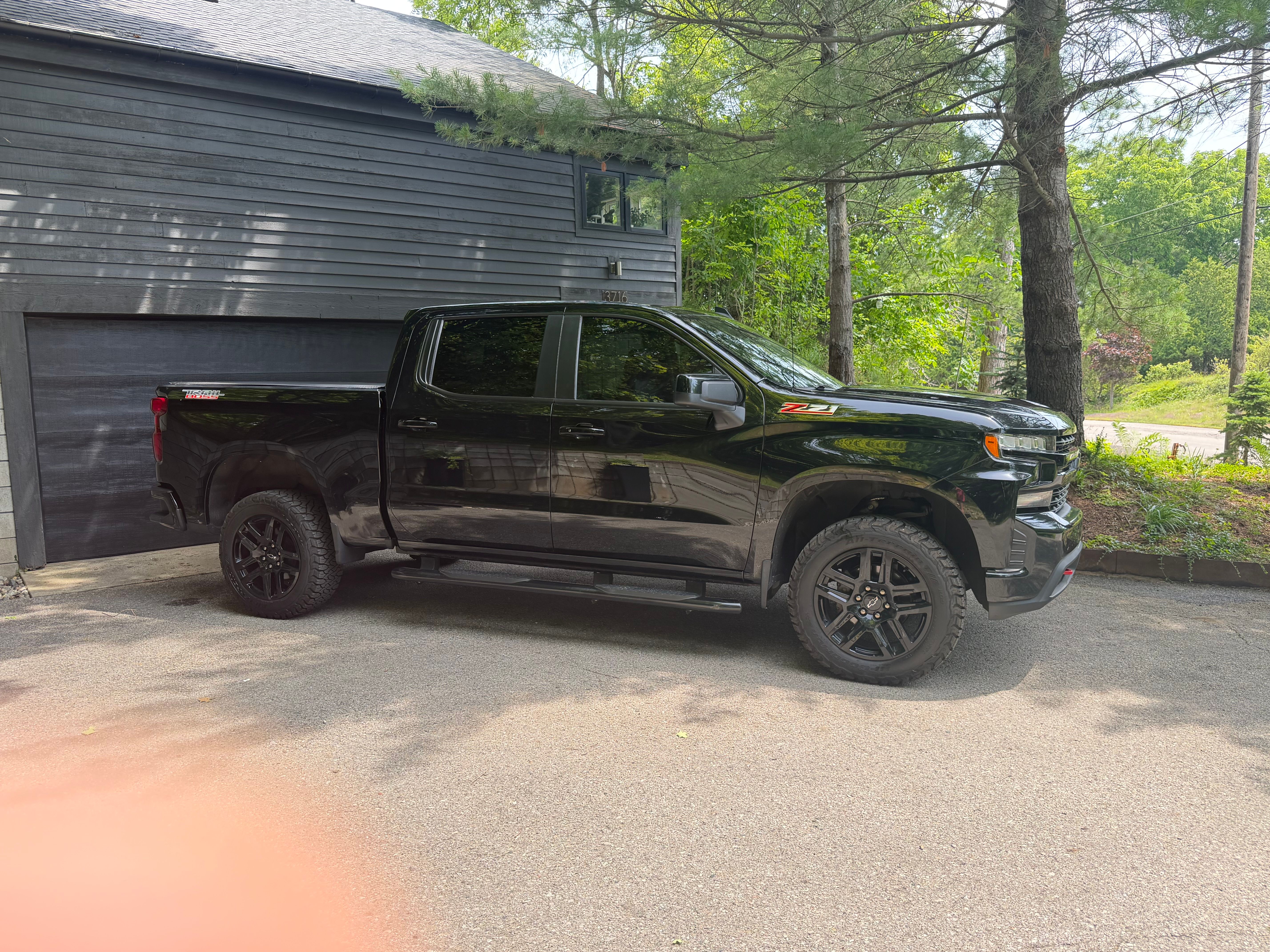 Used 2021 Chevrolet Silverado 1500 LT Trail Boss w/ Convenience Package II AWD/4WD image 9