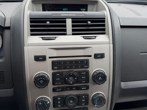 Used 2010 Ford Escape XLT FWD image 11