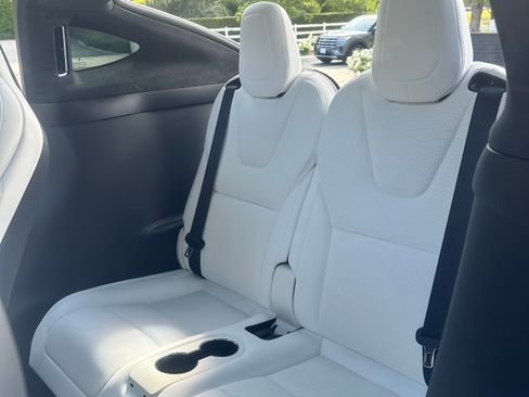 Used 2023 Tesla Model X image 12