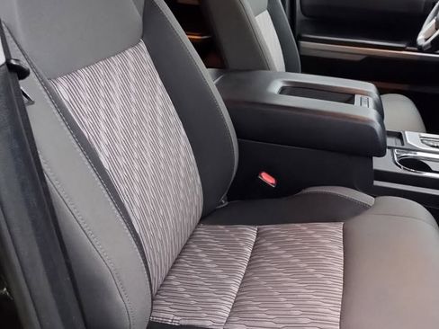 Used 2018 Toyota Tundra SR5 w/ SR5 Upgrade Package image 6