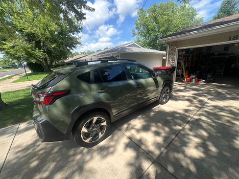 Used 2024 Subaru Crosstrek 2.5i Limited w/ Crosstrek Mirror Package AWD/4WD image 4
