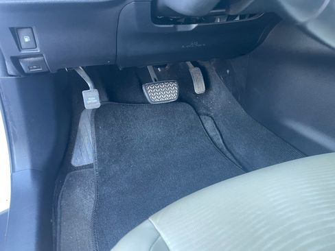 Used 2012 Lexus CT 200h Premium image 20