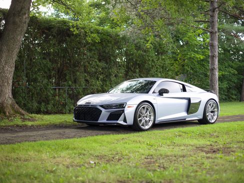 Used 2023 Audi R8 V10 performance AWD/4WD image 1